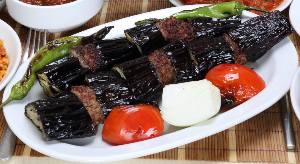 Patlıcanlı kebap